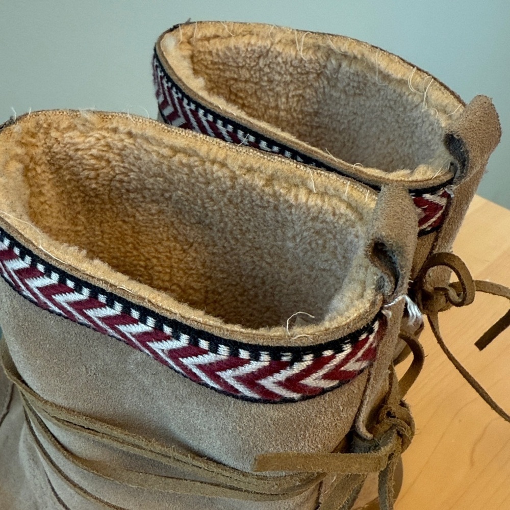Toms Nepal Boots - Picture 5 of 11